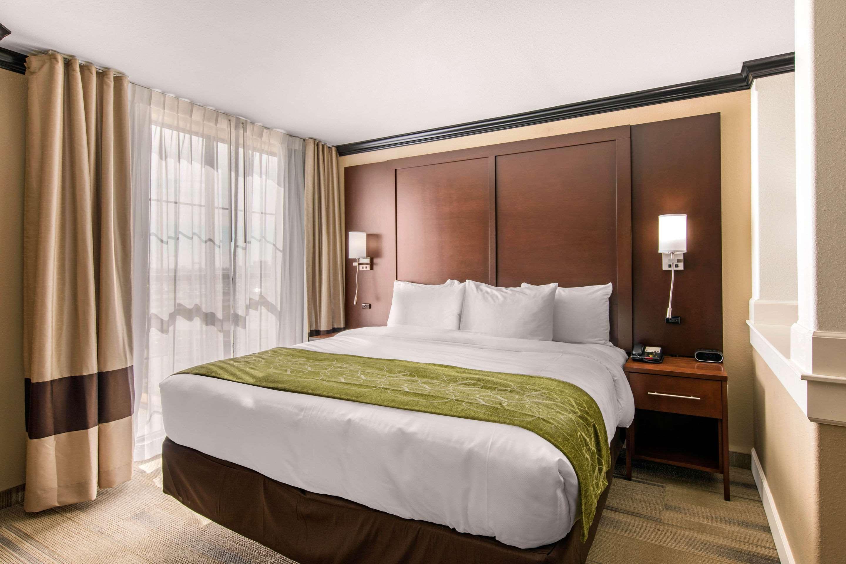Comfort Suites Liberal Exteriér fotografie