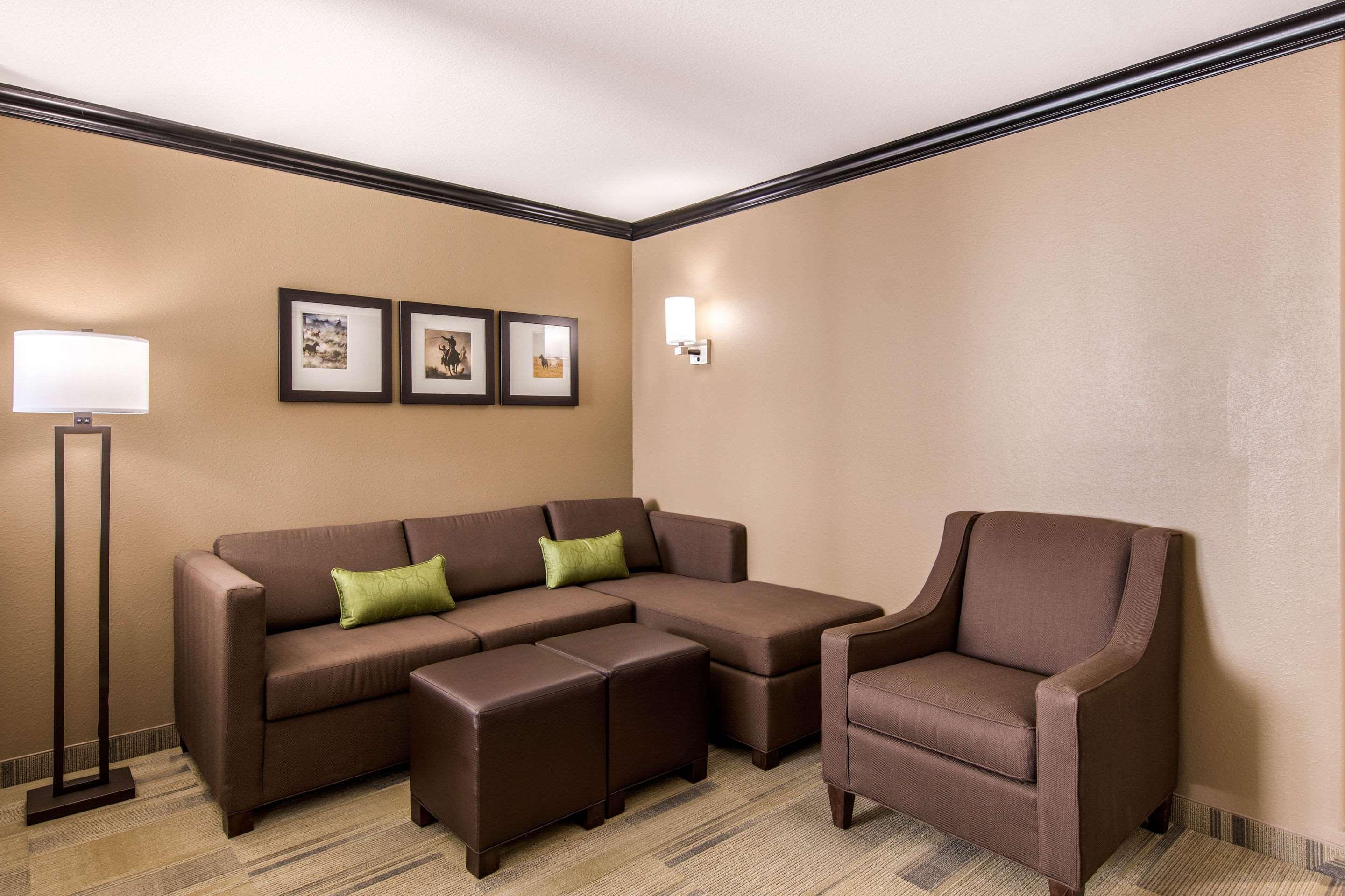 Comfort Suites Liberal Exteriér fotografie