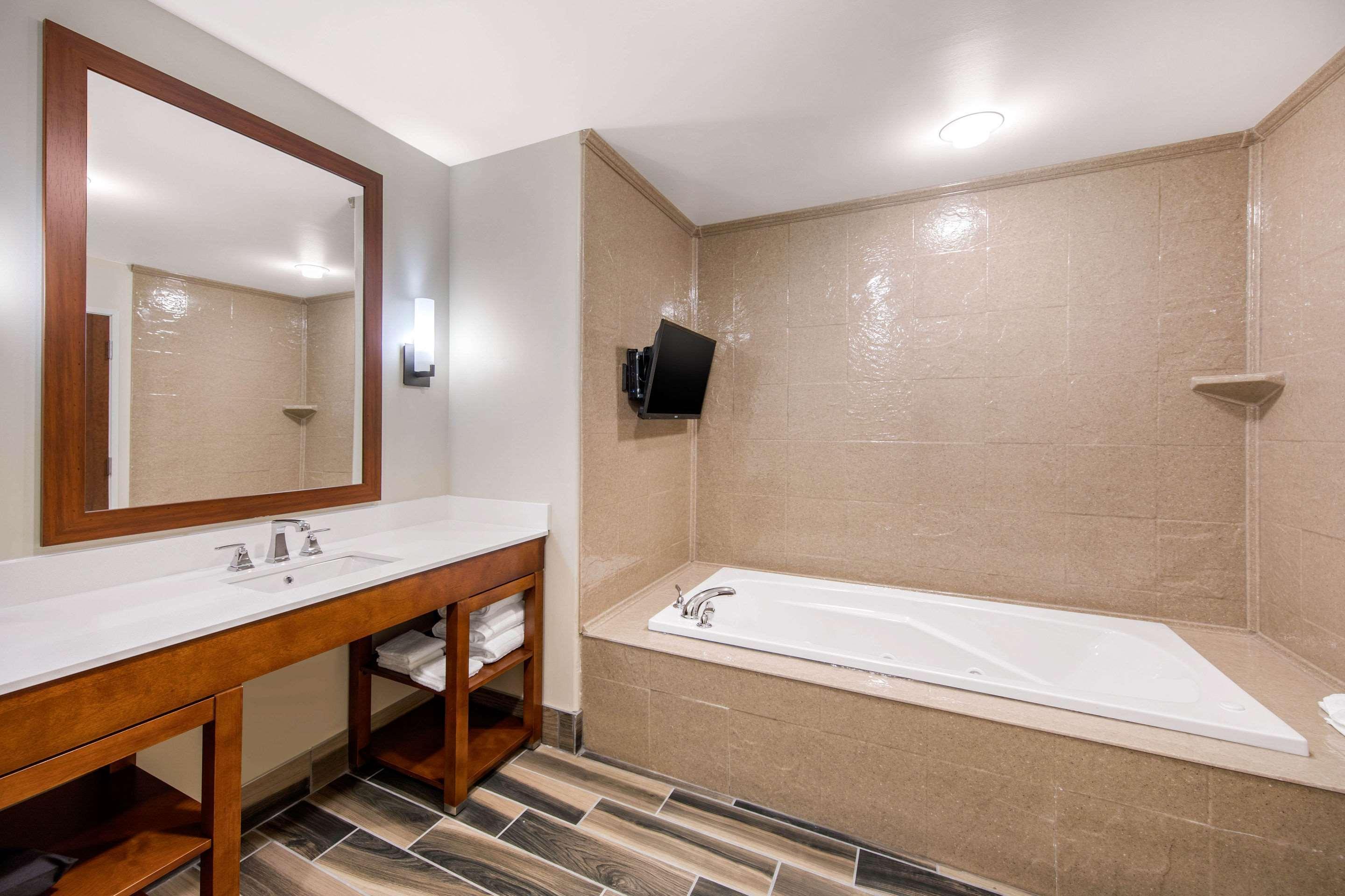 Comfort Suites Liberal Exteriér fotografie