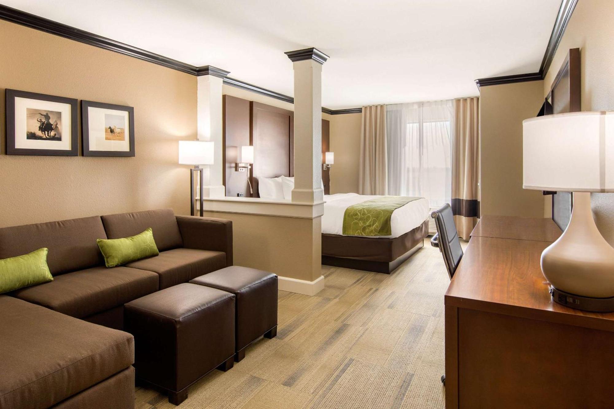Comfort Suites Liberal Exteriér fotografie