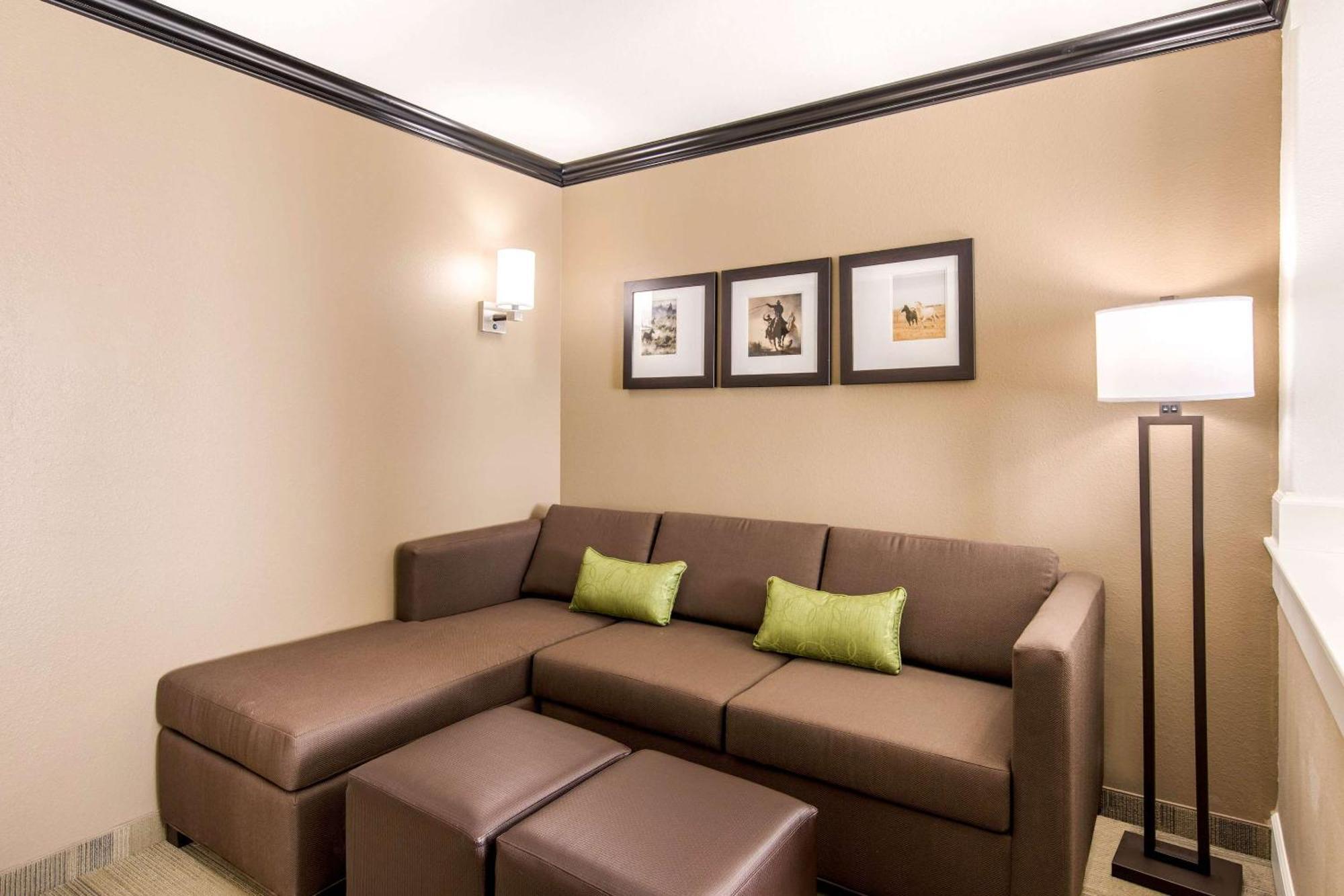 Comfort Suites Liberal Exteriér fotografie