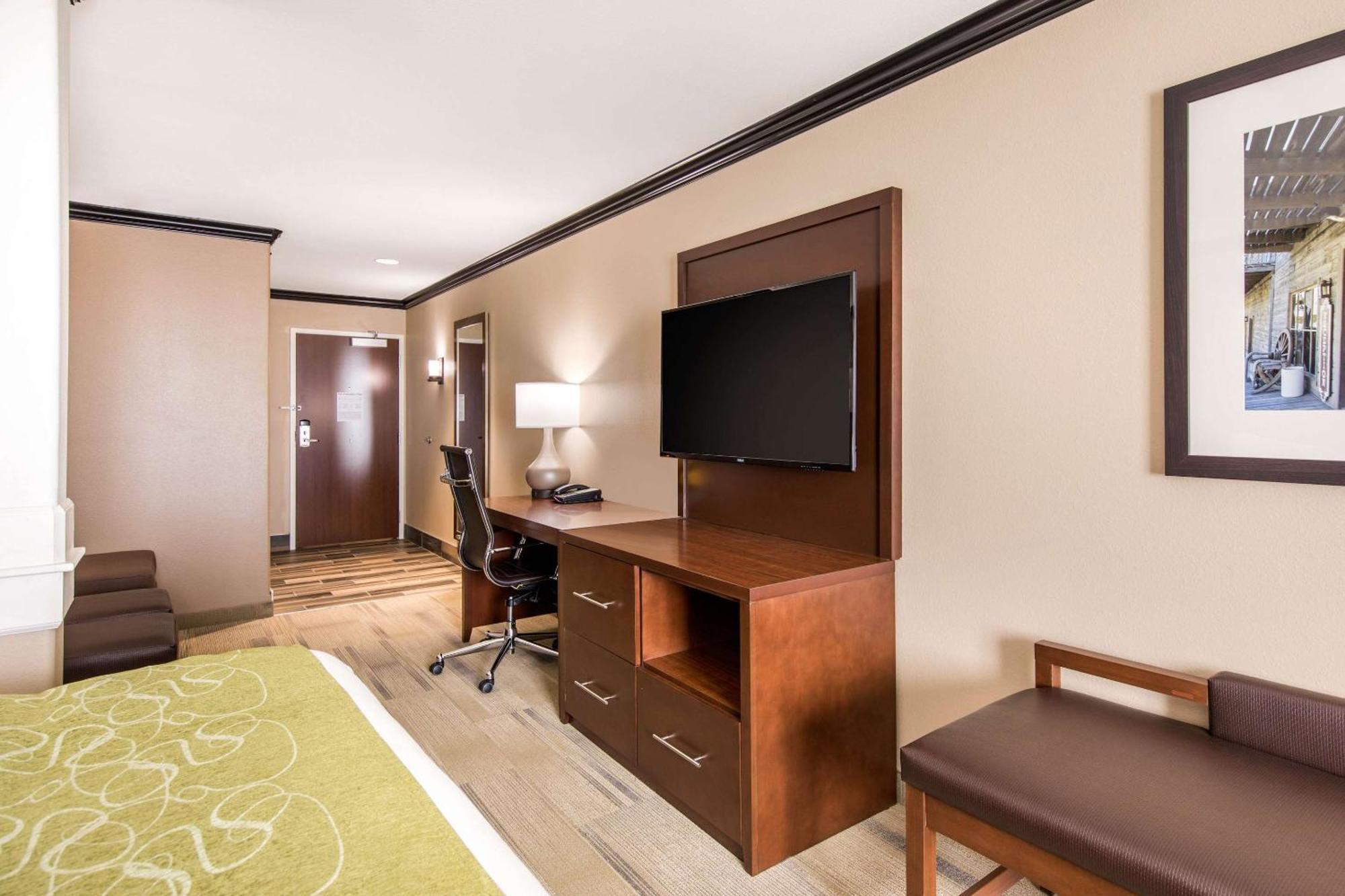 Comfort Suites Liberal Exteriér fotografie